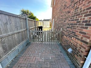 LARKFIELD ROAD- click for photo gallery